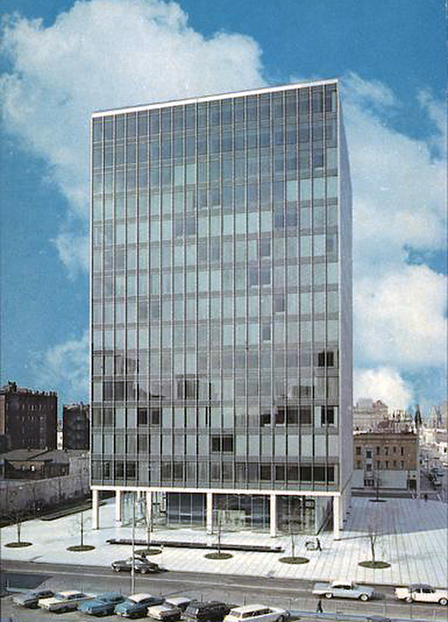 Hylant Building by Buckeye News Co.