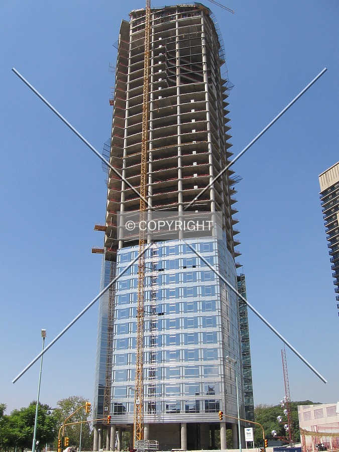 Torre Repsol YPF by Maximiliano Buono