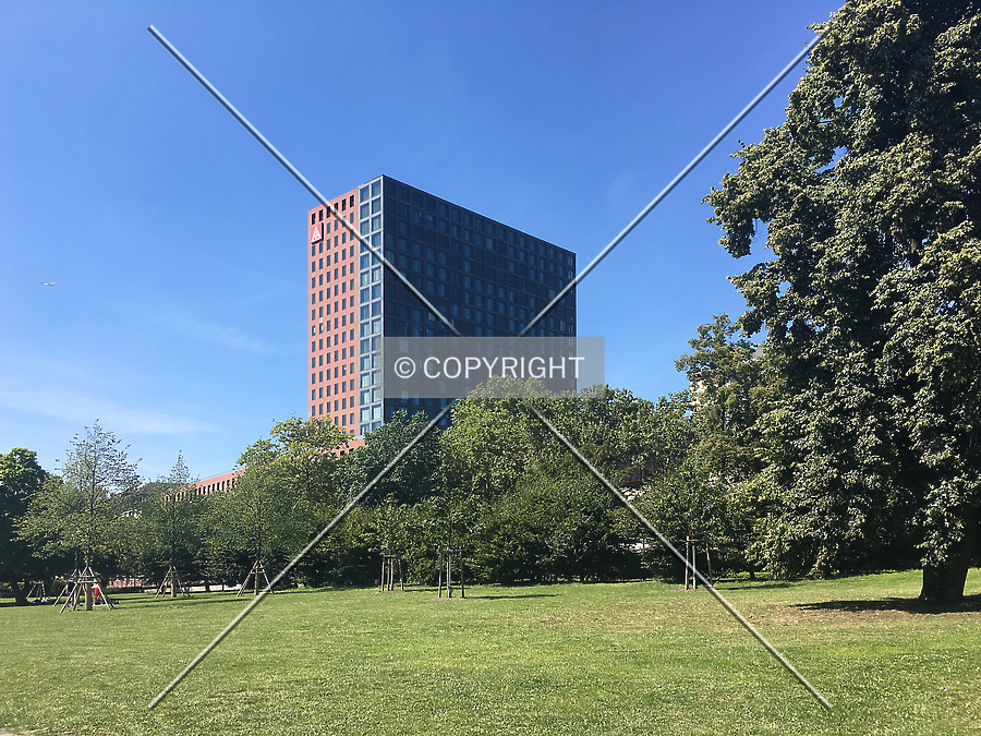 Hochhaus MainForum by Nephilim