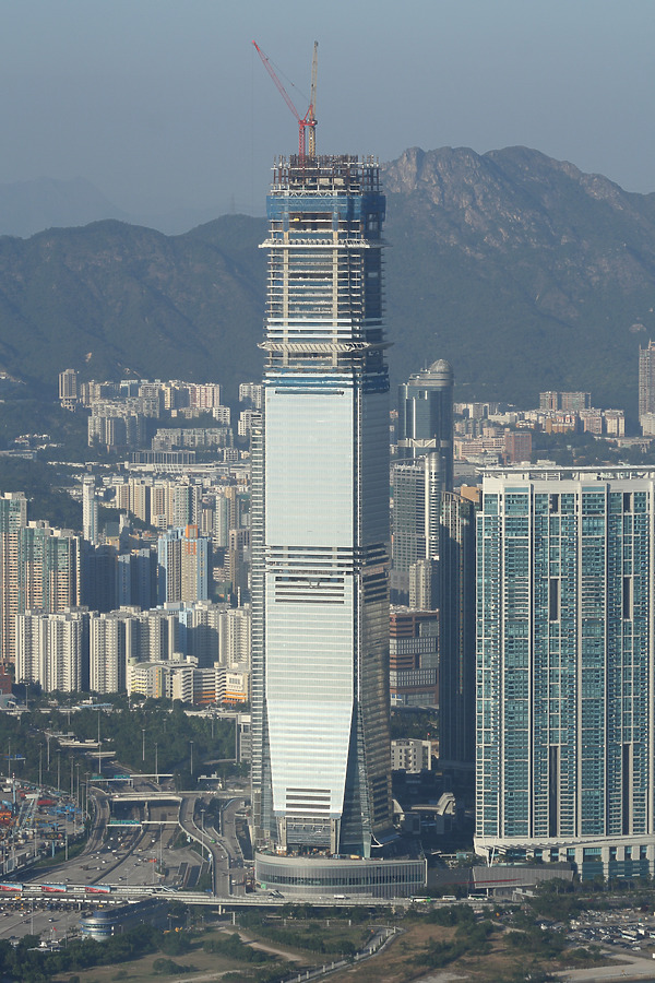 International Commerce Centre by Michiel van Dijk
