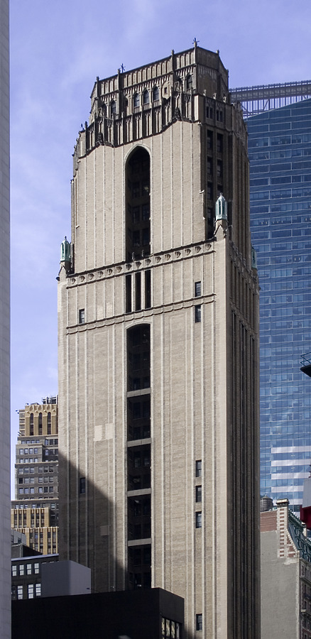 Bush Tower by Pavel Toczynski