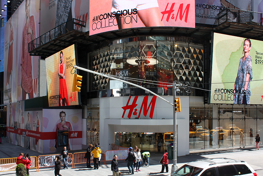 4 Times Square by Ryan Hildebrand