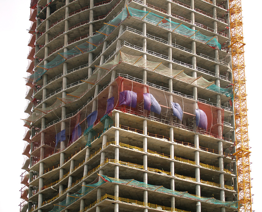 Torre Espacio by Cesar Serrano