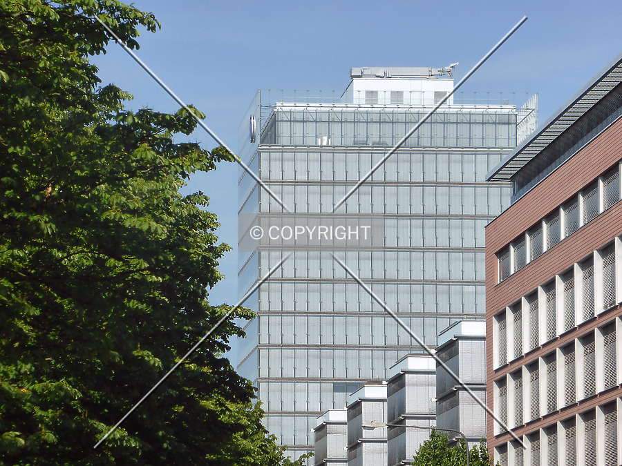 Allianz-Kai by Nephilim