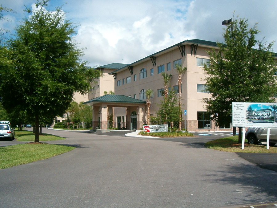 Summit Professional Plaza Building 2 by Rodney Gunn