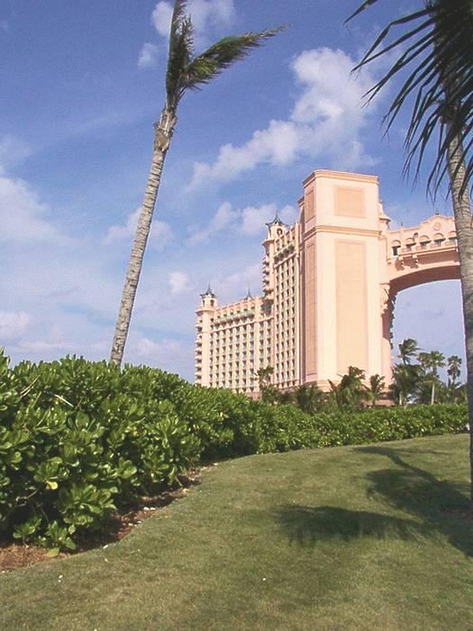 Atlantis Royal Tower West by Daniel Kieckhefer