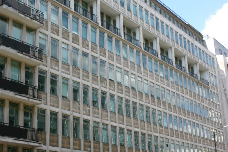 10 Victoria Street