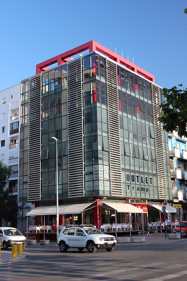 Kralja Nikole 27 by Kjetil Balog