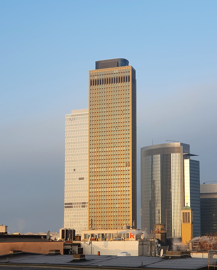 Tower 185 by Huopa