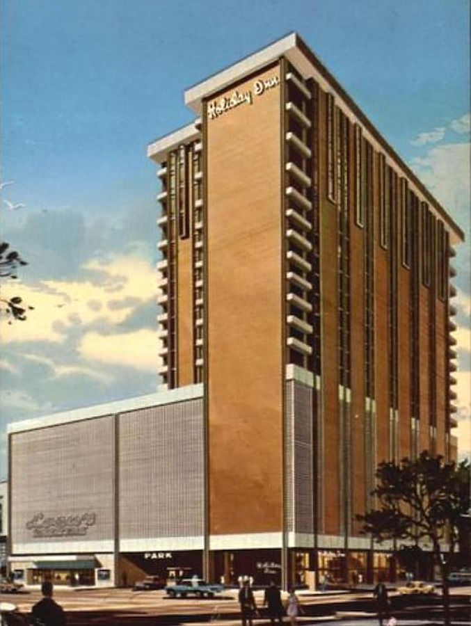 Crowne Plaza Dallas Downtown by Curteichcolor