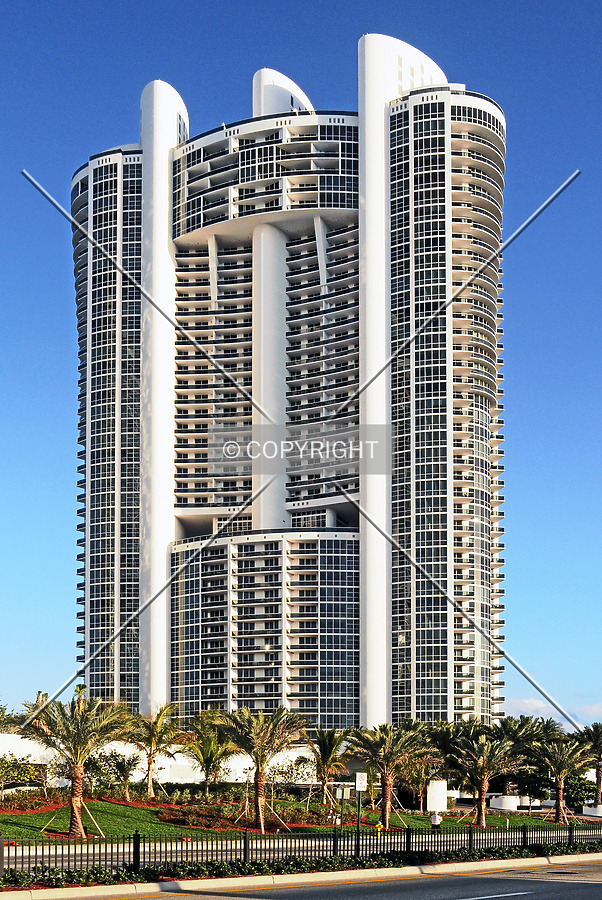 Trump Palace by Jorge Molina