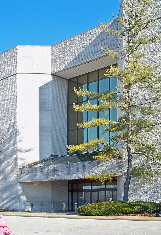 Jamestown Mall by Ryan Hildebrand