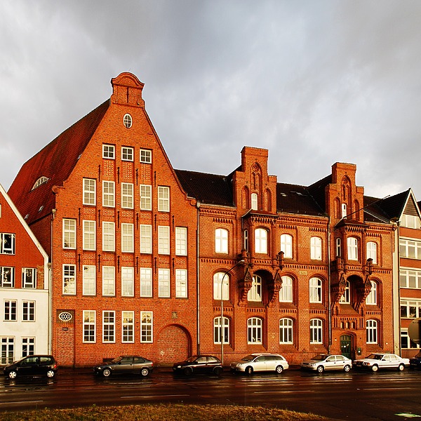 An der Untertrave 54-57 by Huopa