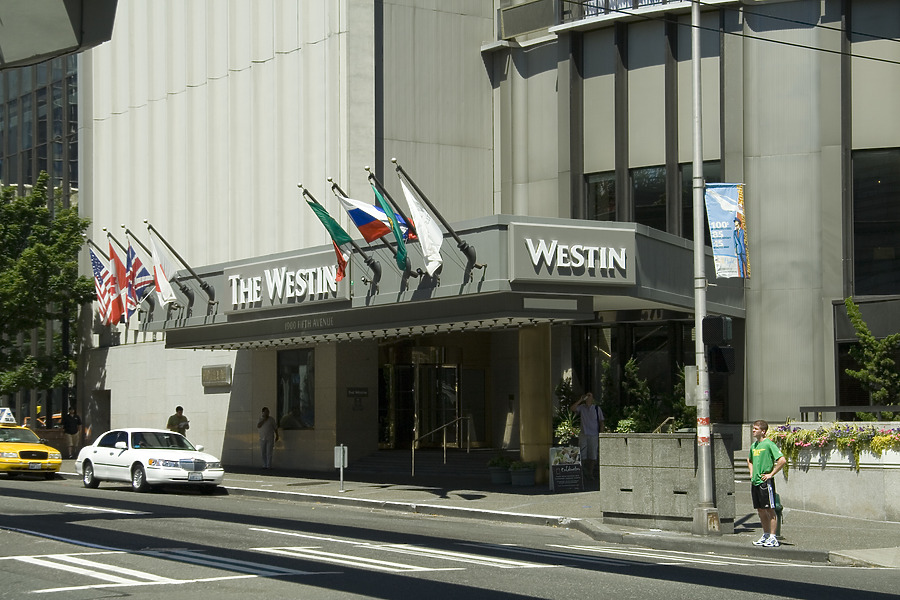 Westin Seattle South Tower by Pavel Toczynski