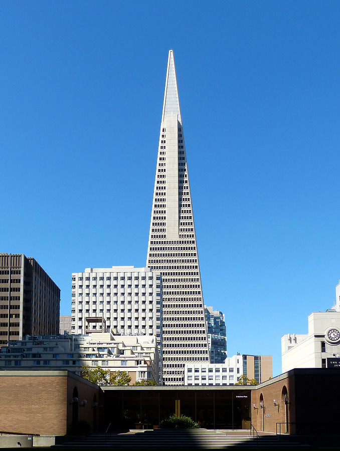 Transamerica Pyramid by Nate Lindsey