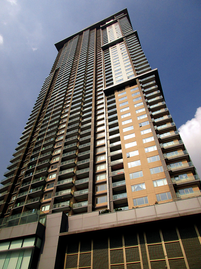 Viridian at Greenhills by Daniel Kieckhefer