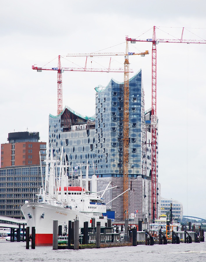 Elbphilharmonie by Huopa