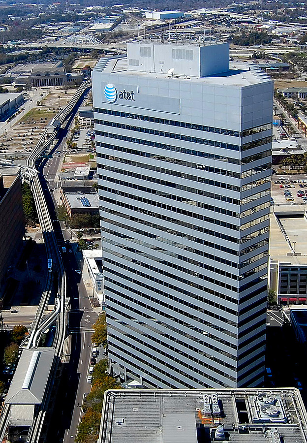 TIAA Bank Center by CC BY-SA 3.0/ LoneStarMike