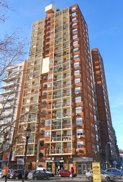 Plaza I