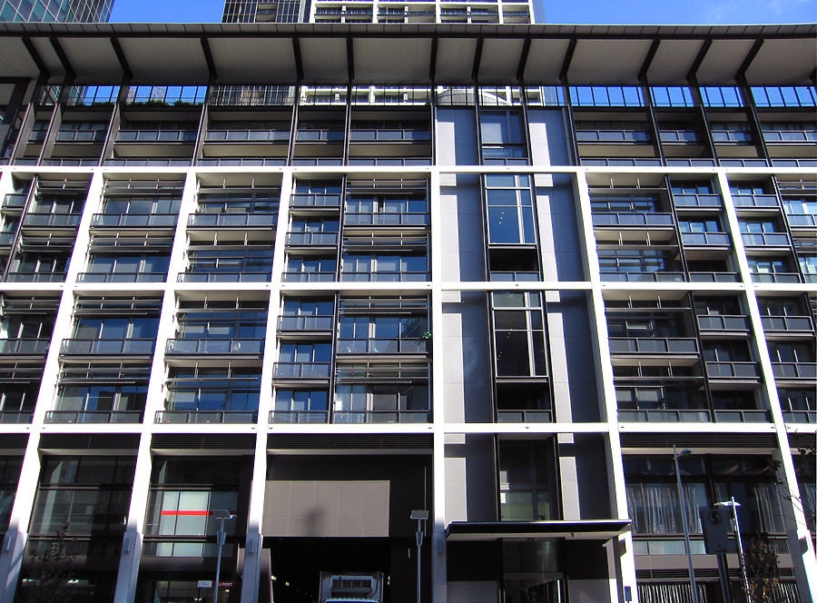 Freshwater Place Residential Tower by Wilson Ling