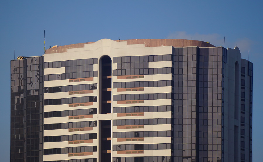 Pacific Plaza Condominiums by Ryan Hildebrand