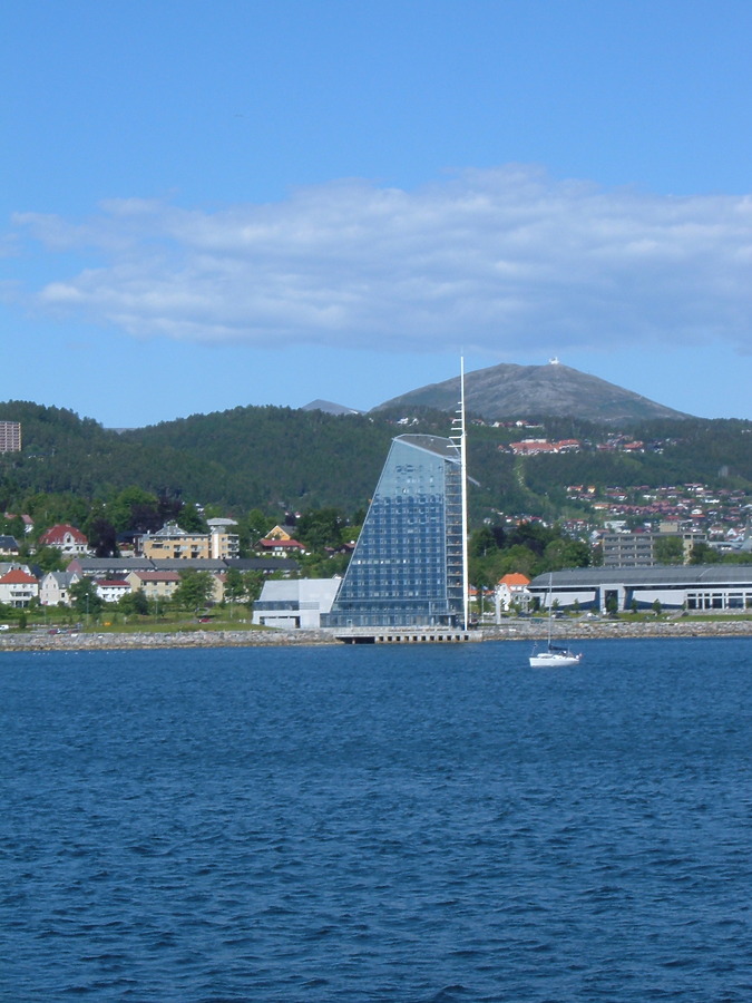 Rica Seilet by Kjetil Balog