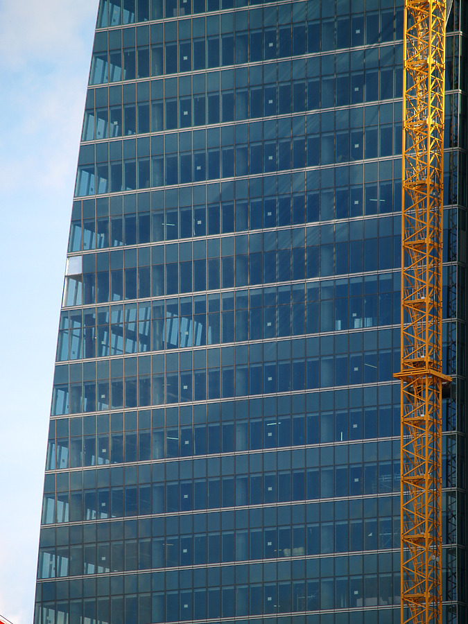 Torre Espacio by Cesar Serrano