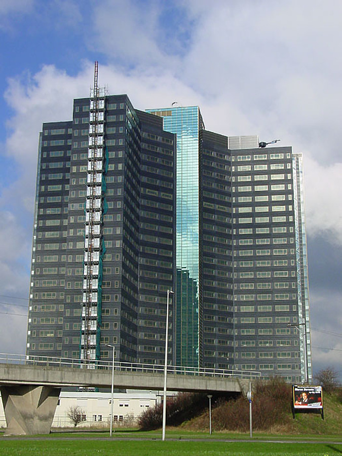 Millennium Tower by Michiel van Dijk