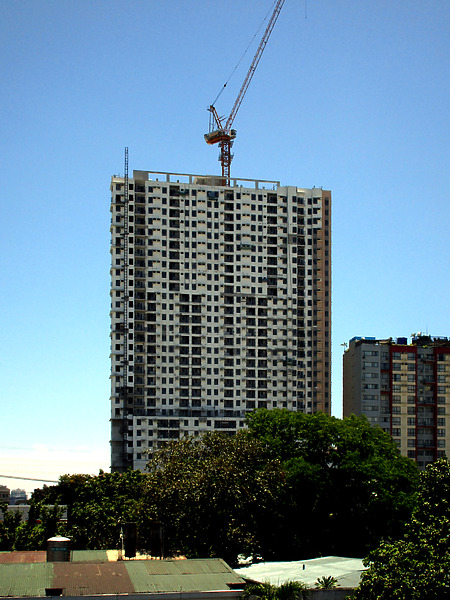The Vantage at Kapitolyo East Tower