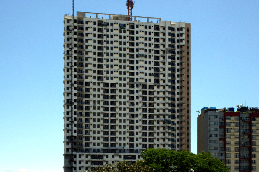 The Vantage at Kapitolyo East Tower