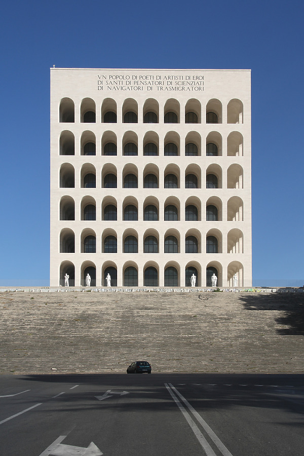 Palazzo della Civiltà Italiana by Michiel van Dijk