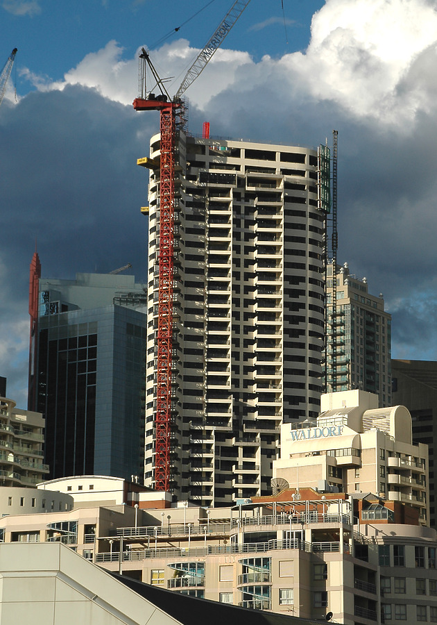 Meriton Tower by John Bek
