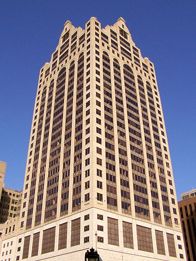 100 East Wisconsin by Daniel Kieckhefer