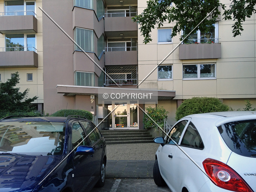 Grundstraße 9-15 by Nephilim