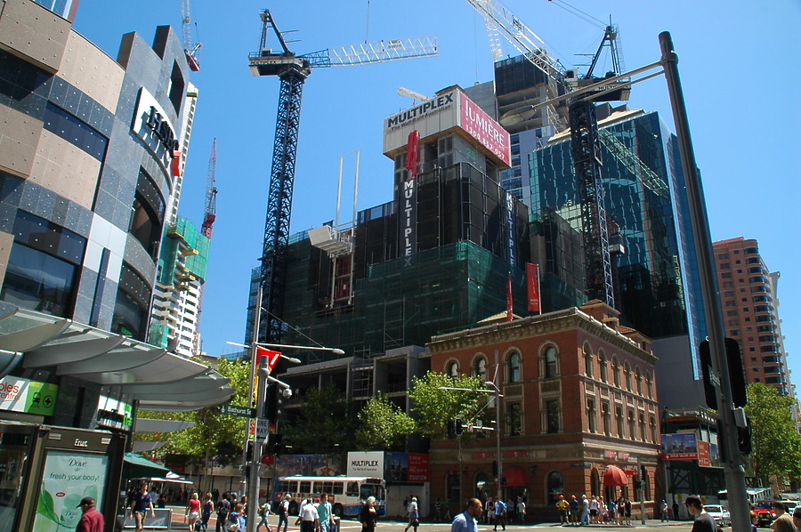 Lumière Residences by John Bek