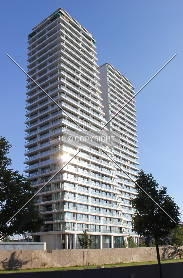 V Tower by Florian Barbier