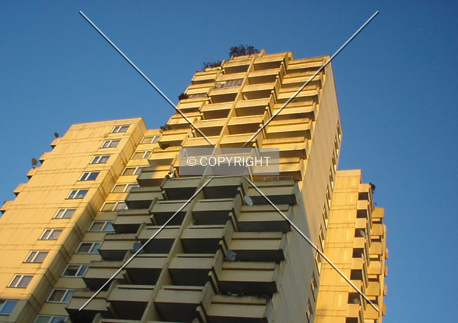 Hustadtring 151 by Nephilim