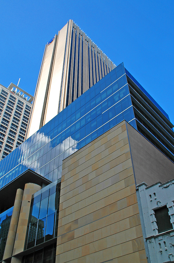 Hilton Sydney by John Bek