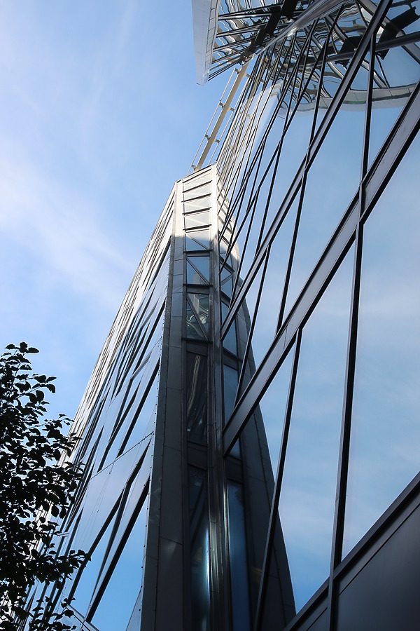 Deloitte-huset by Kjetil Balog