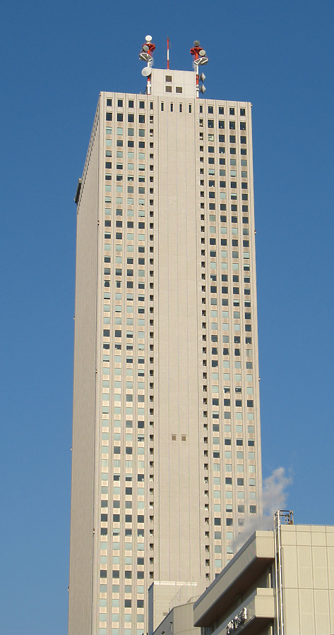 Sunshine 60 Building by Kevin Hemphill