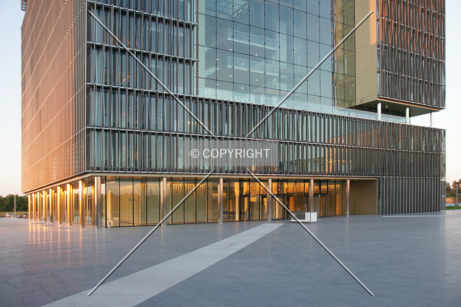 ThyssenKrupp Quartier Q1 by Nephilim