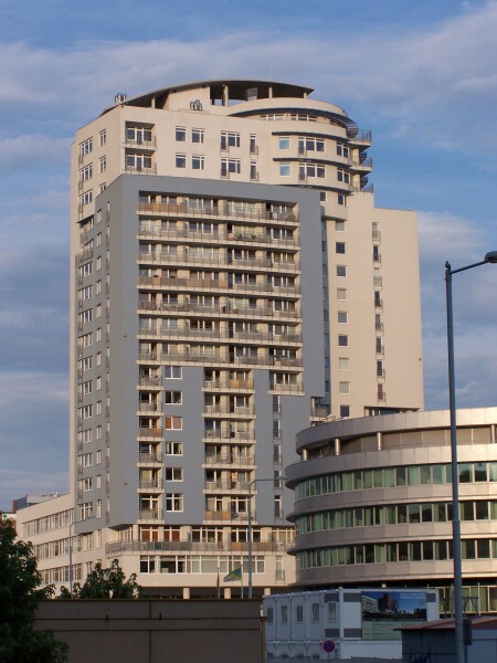 772-025-037