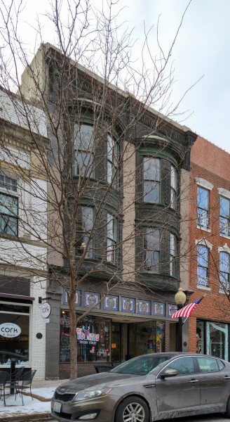 122 East High Street