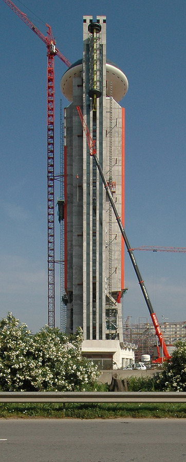 Hesperia Tower by David Guija