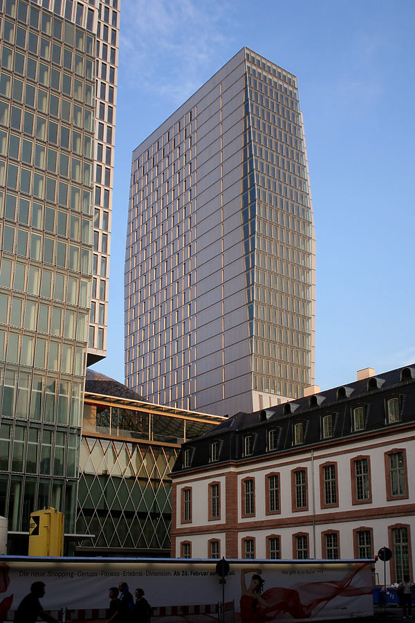 Jumeirah Frankfurt Hotel by Daniel Kieckhefer