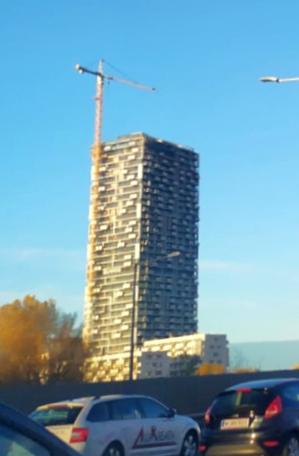 Marina Tower by Emilie Ronceray