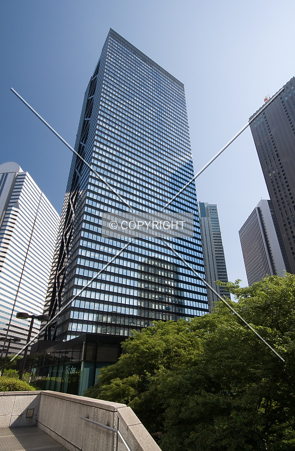 Shinjuku Mitsui Building by Serdica