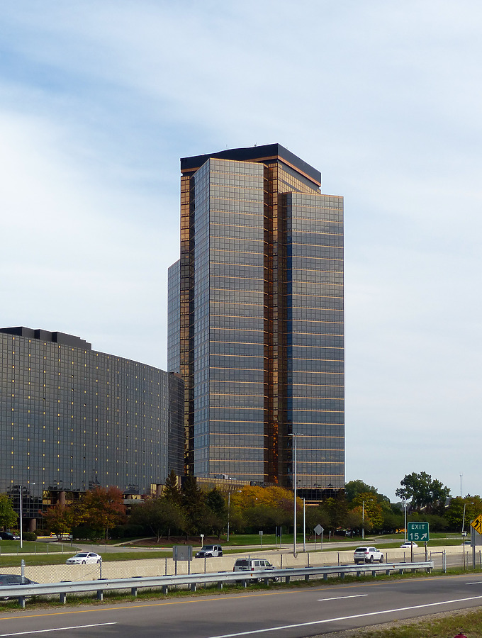 1000 Town Center by Nate Lindsey