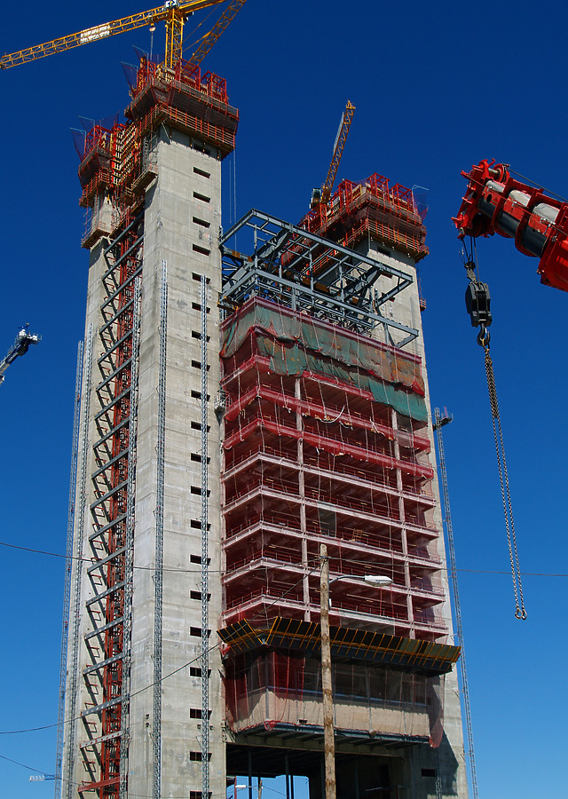 Torre Caja Madrid by Cesar Serrano