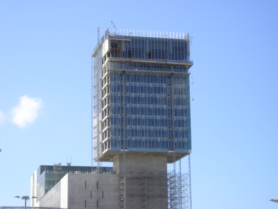 Torre BEC by Mikel Allende